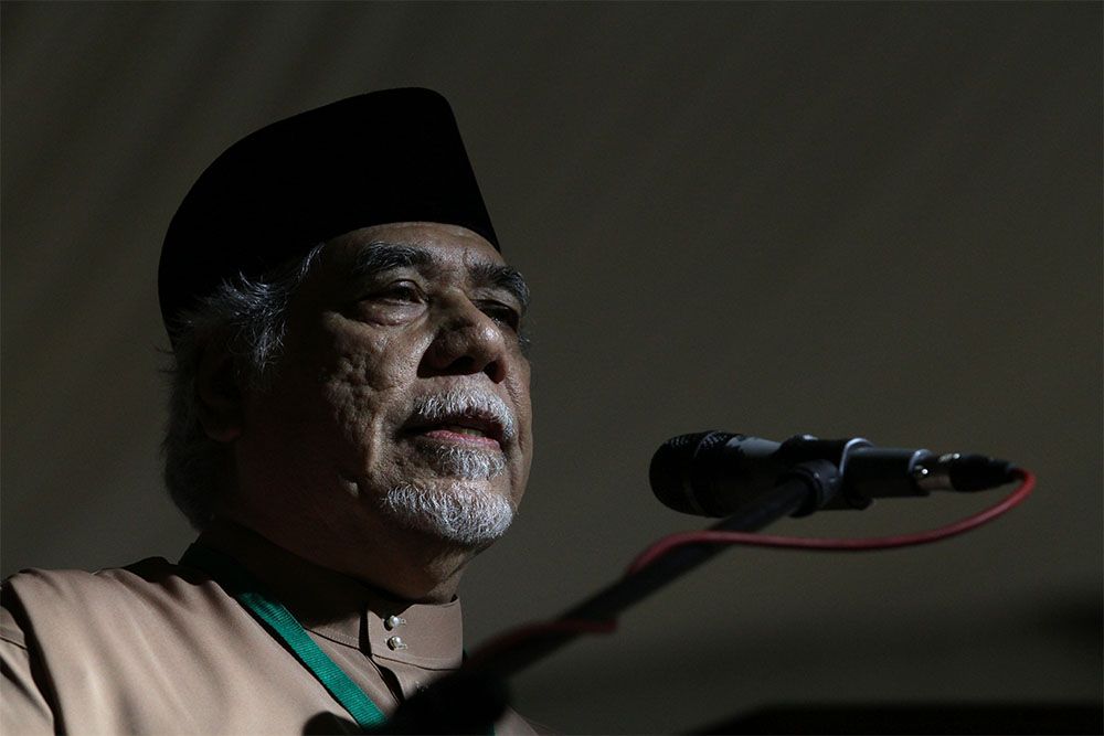 PAS secretary-general, Dato Mustafa Ali, addressing PAS delegates at the party's annual congress in Johor, September 19, 2014. u00e2u20acu201d Picture by Yusof Mat Isa