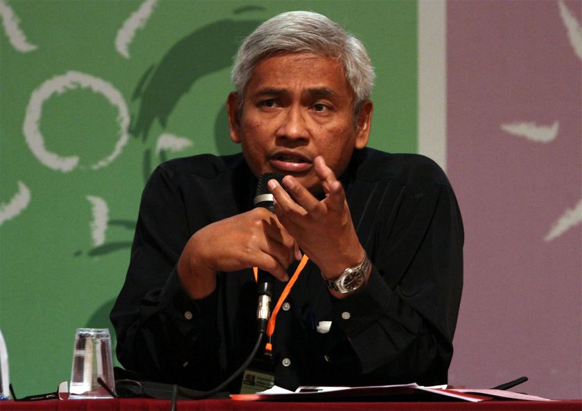 Uniselu00e2u20acu2122s Dr Abdul Aziz Bari is the latest acedemic to be involved in the sedition dragnet. u00e2u20acu2022 Picture by Yusof Mat Isa