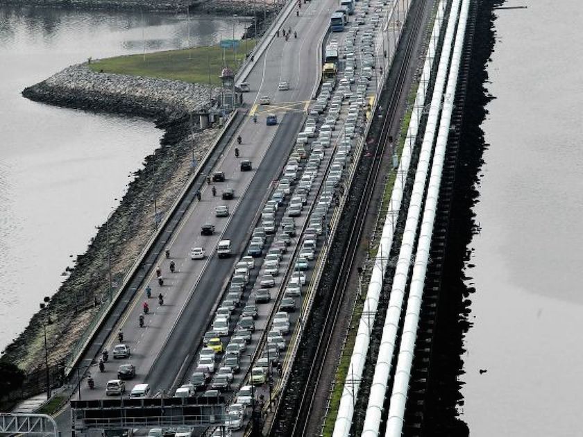 The Causeway linking Singapore and Malaysia. u00e2u20acu201d Today pic
