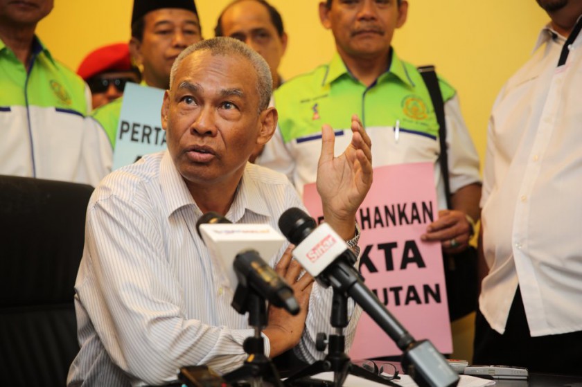 Former IGP Tan Sri Musa Hassan at the launching of a coalition calling itself Gerakan Warganegara Mempertahankan Akta Hasutan 1948 (Movement of Citizens Defending the Sedition Act 1948), September 10, 2014. u00e2u20acu201d Picture by Choo Choy May