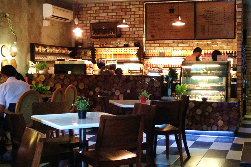 Soak in Doiffee’s wine cellar ambiance with plenty of wood and concrete