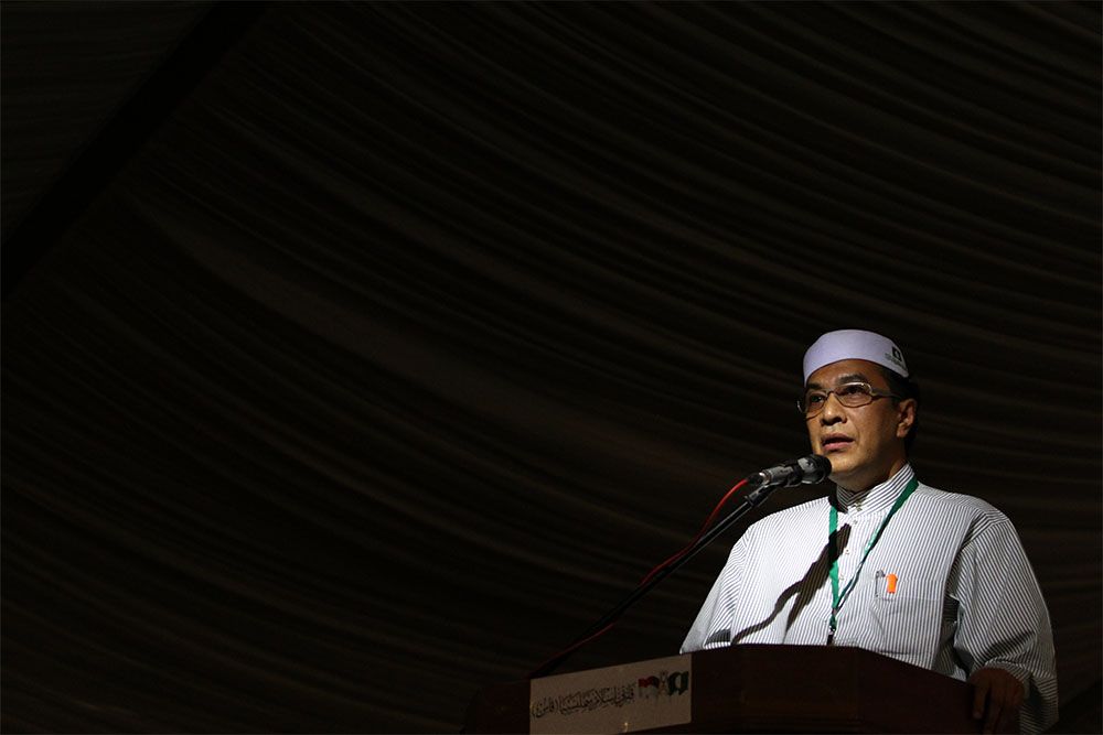 PAS vice president, Husam Musa, addressing PAS delegates at the party's annual congress in Johor, September 19, 2014. u00e2u20acu201d Picture by Yusof Mat Isa