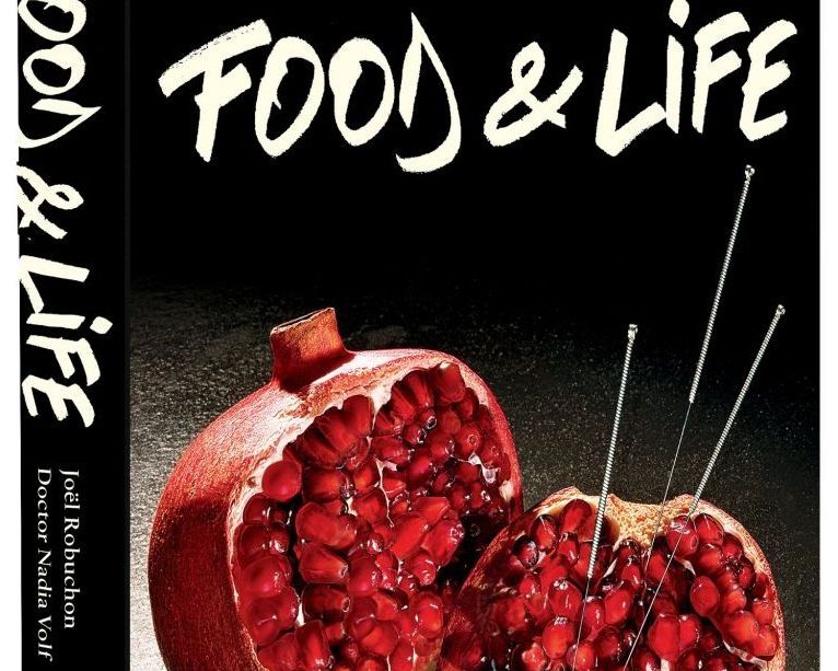 In Robuchonu00e2u20acu2122s latest cookery book, u00e2u20acu02dcFood & Lifeu00e2u20acu2122, dishes are meant to do more than fill the belly and satisfy spoiled taste buds. u00e2u20acu2022 AFP pic