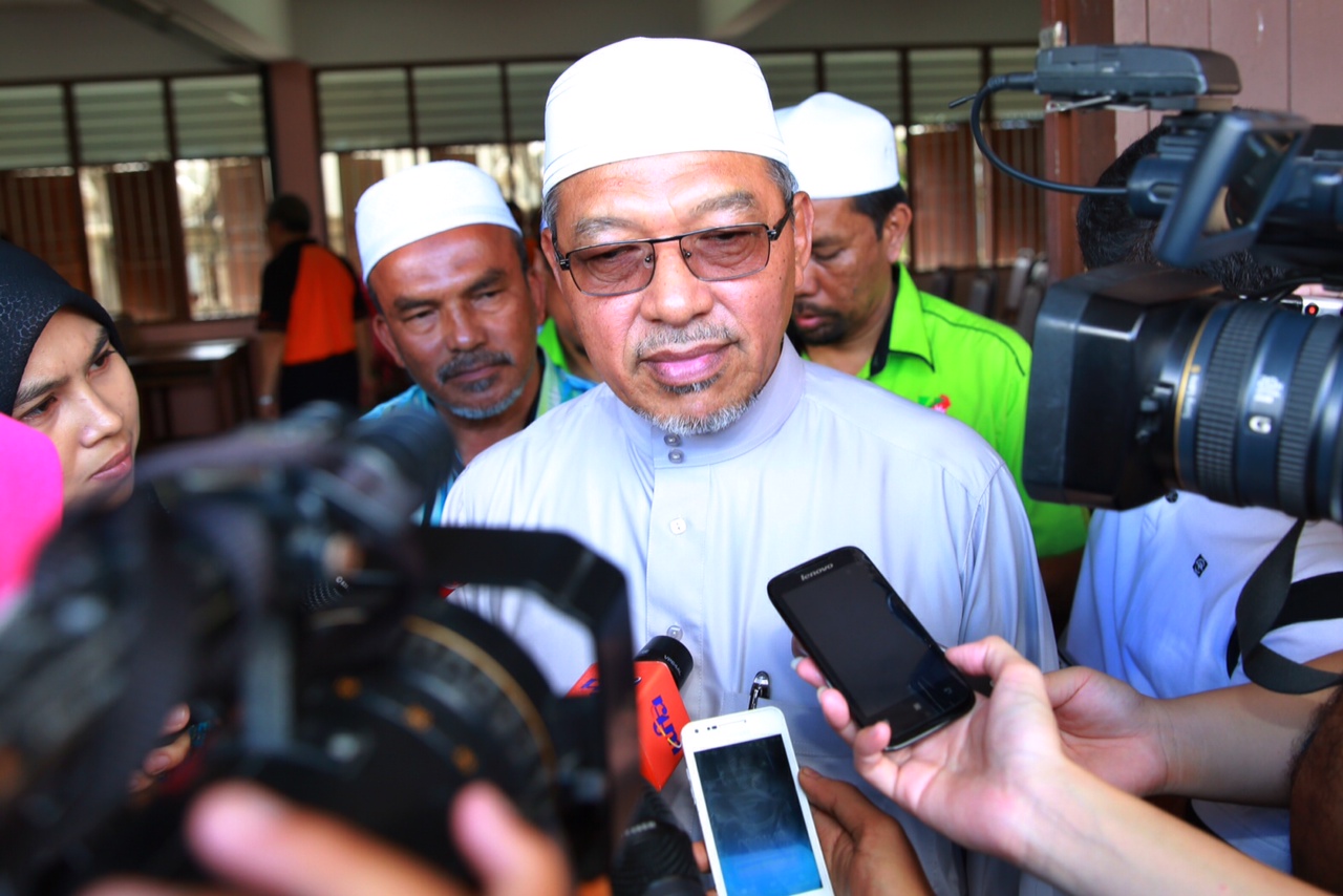 Kelantan Mentri Besar Ahmad Yaakob speaks to reporters in Kelantan, on September 12, 2014. u00e2u20acu201d Picture by Saw Siow Feng