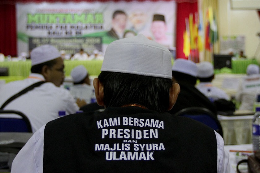 A tense air prevails amongst PAS delegates after a slight altercation at the partyu00e2u20acu2122s annual meeting at Dewan Choon Moi in Kota Tinggi, September 16, 2014. u00e2u20acu201d Picture by Yusof Mat Isa  