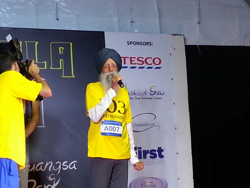Fauja Singh, the world's oldest marathon runner. ― Pictures by Azrul Mohd Khalib