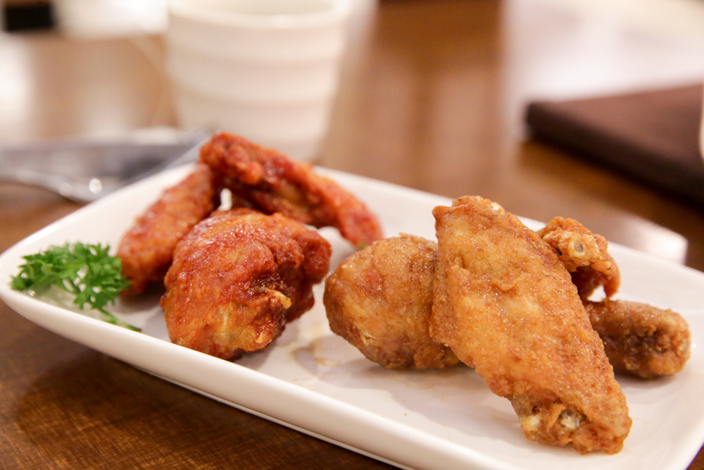 The Red Series (left) which is super spicy and the Original Soy Series which is simple and yummy.