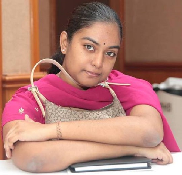 'Saya tidak suka dibanding-bandingkan dengan penulis Melayu,' kata Thanusya.