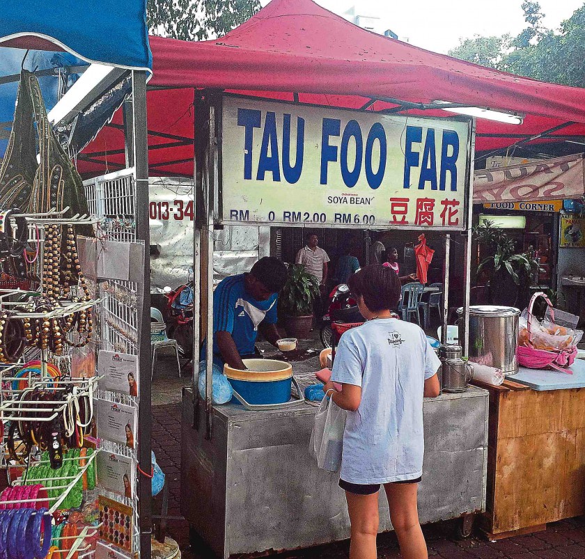 Brickfields is not only famous for Indian sweets and banana leaf lunch but also tau foo far (soya bean curd).