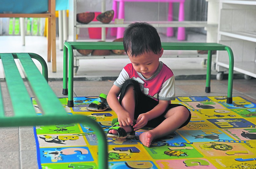 Most companies do not provide day-care centres, leaving new mothers in the lurch. u00e2u20acu201d Picture by Zuraneeza Zulkifli