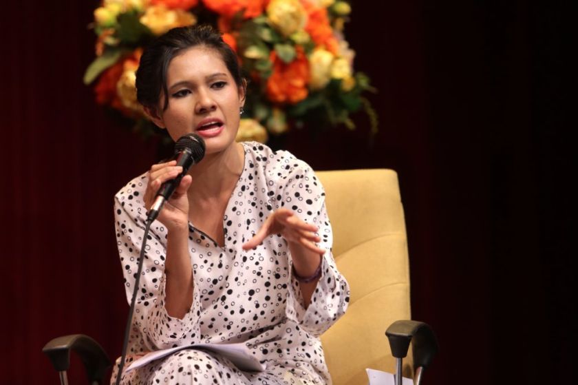 Michelle Yesudas from Lawyers for Liberty speaks at a forum on homelessness at Dewan JKK, October 8, 2014. u00e2u20acu201d Picture by Choo Choy May