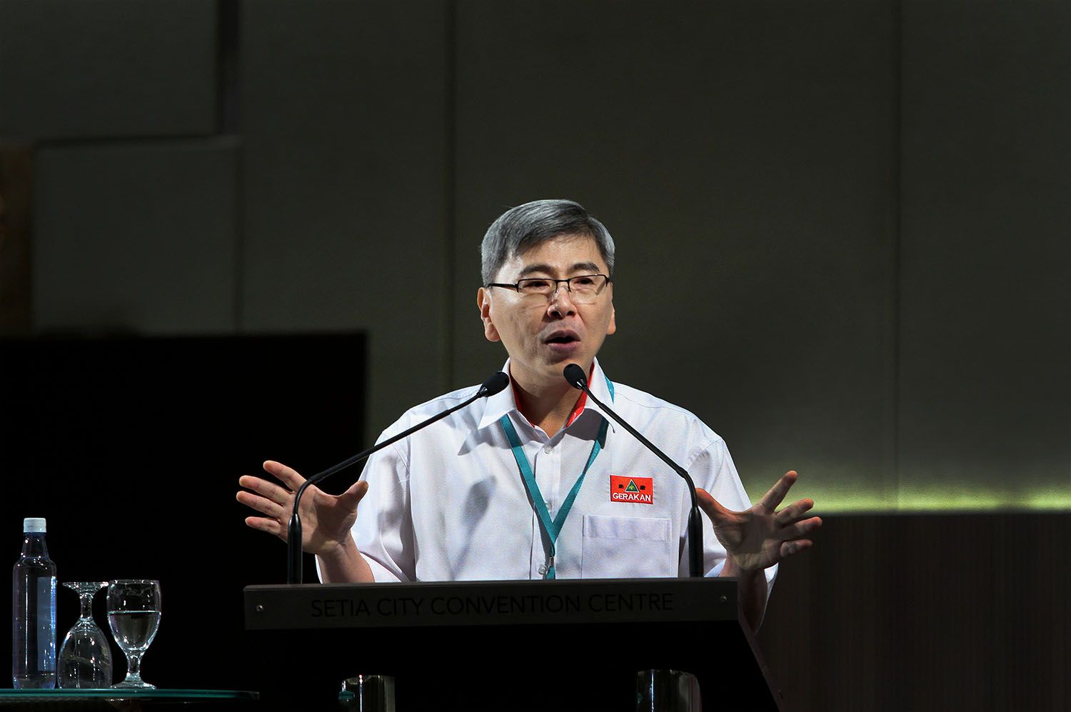 Gerakan President, Datuk Mah Siew Keong speaks at the partyu00e2u20acu2122s 43rd National Delegates Conference in Setia City Convention Centre, Shah Alam, October 19, 2014. u00e2u20acu201d Picture by Yusof Mat Isa