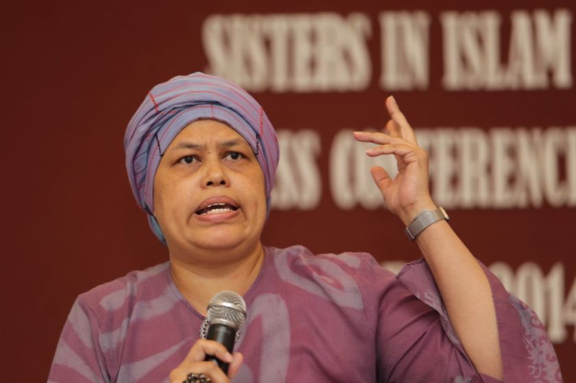 Ratna Osman talks during the Sisters in Islam press conference in Kuala Lumpur, October 31, 2014. u00e2u20acu201du00c2u00a0Picture by Choo Choy May