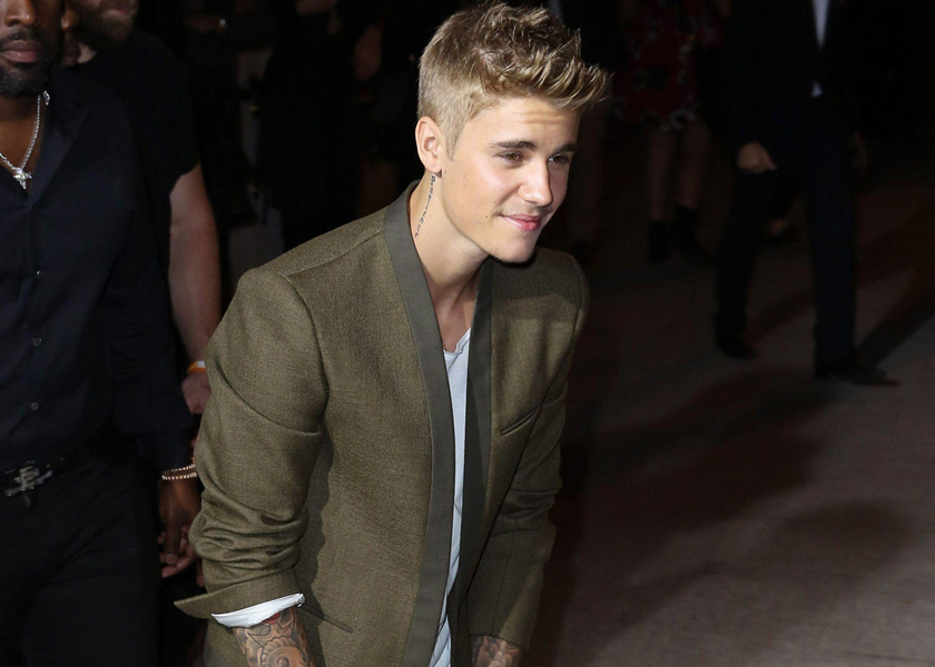 Justin Bieber was recently reported to have hauled an Xbox to a club during a birthday party, November 10, 2014. u00e2u20acu201d Cover Media pic