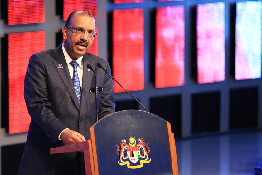 Moderator for u00e2u20acu02dcSession With Media: The Auditor-General's Report 2013 Series 3u00e2u20acu2122, Chief Secretary to the Government Tan Sri Dr Ali Hamsa, at Auditorium Perdana, Angkasapuri, November 12, 2014. u00e2u20acu201d Picture by Saw Siow Feng