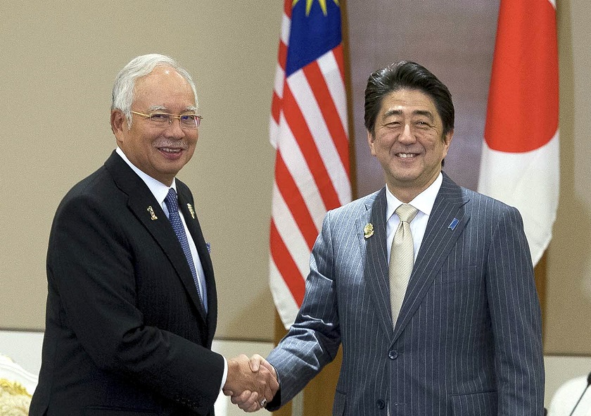 Prime Minister Datuk Seri Najib Tun Razak and his counterpart from Japan, Shinzo Abe (right) hold a meeting at the Asean plus three Summit in Nay Pyi Taw, Myanmar, November 13, 2014. u00e2u20acu201d Bernama pic
