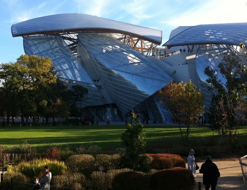 Swanky Louis Vuitton Foundation’s glass ship museum opened late October. Its glass panels, shaped by acrobatic armatures of steel and wood to look like billowing sails, are surrounded by cascades of water and reflection pools. — Picture by Helen Hickey