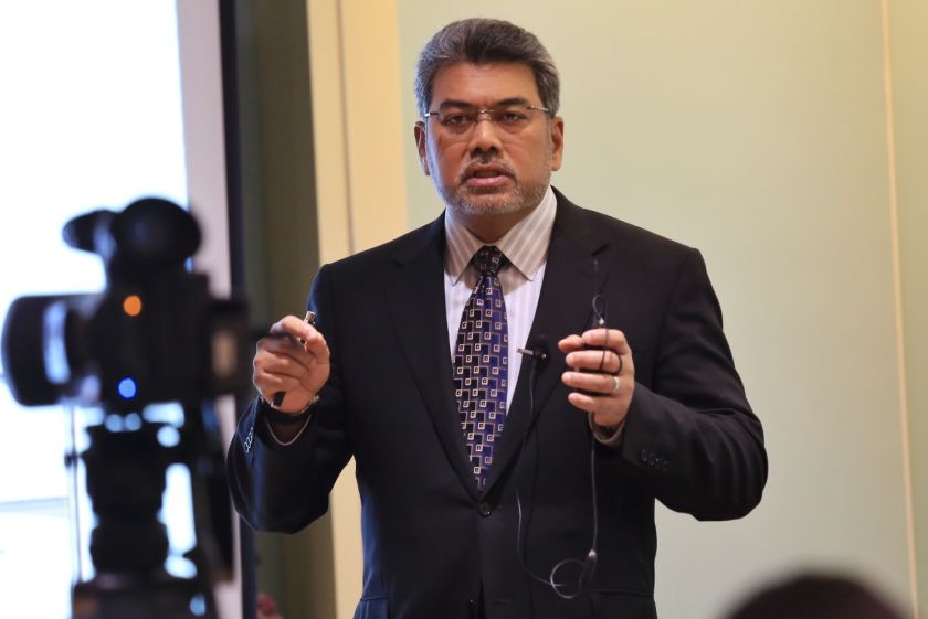 MAHB Managing Director Datuk Badlisham Ghazali gives a media briefing at KLIA2, November 27, 2014. u00e2u20acu201d Picture by Saw Siow Feng