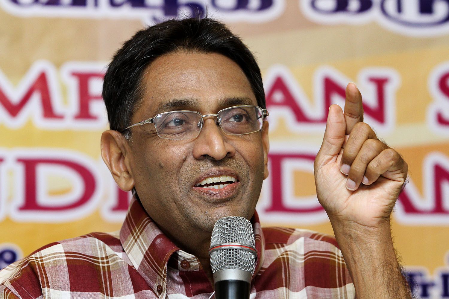 Health Minsiter, Datuk Seri Dr S. Subramaniam speaks during a dialogue session organised by the Indian government at Pearl International Hotel in Kuala Lumpur, November 9, 2014. u00e2u20acu201d Picture by Yusof Mat Isa