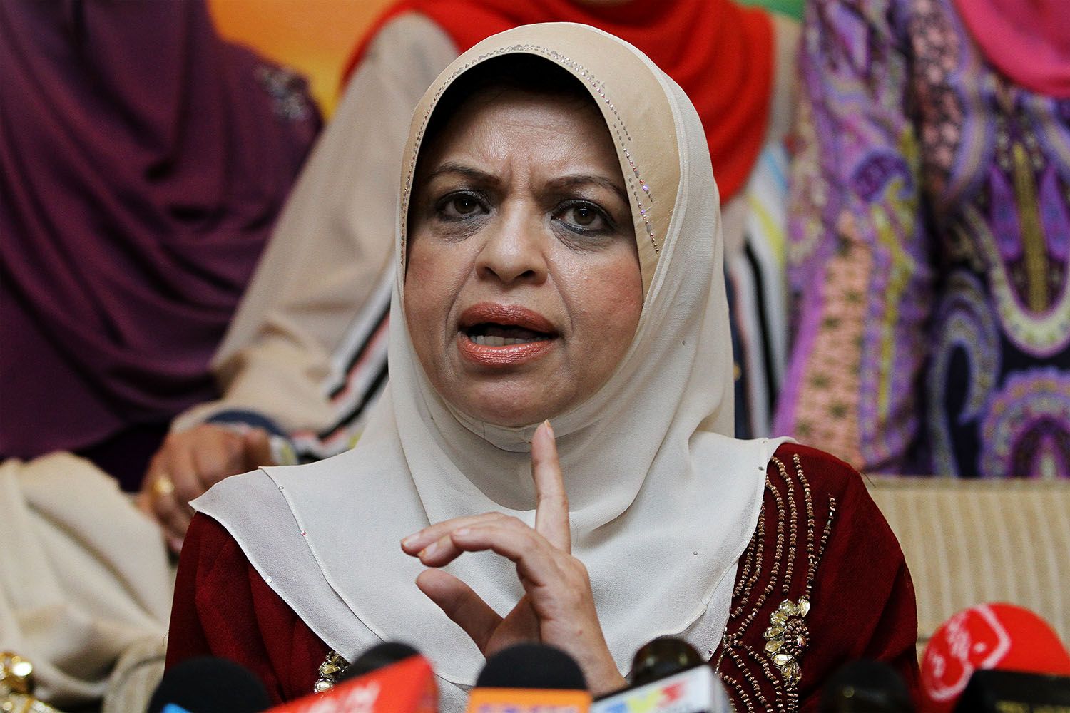 Umno Wanita Chief, Datuk Seri Shahrizat Abdul Jalil speaks to reporters during a press conference at the Seri Pacific Hotel in Kuala Lumpur, November 11, 2014. u00e2u20acu201d Picture by Yusof Mat Isa