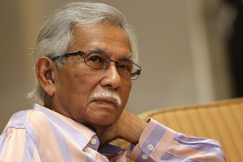 Tun Daim Zainuddin at the launch of u00e2u20acu02dcThe Colours of Inequalityu00e2u20acu2122 book at the International Islamic University of Malaysia in Kuala Lumpur, November 11, 2014. u00e2u20acu201d Picture by Yusof Mat Isa   