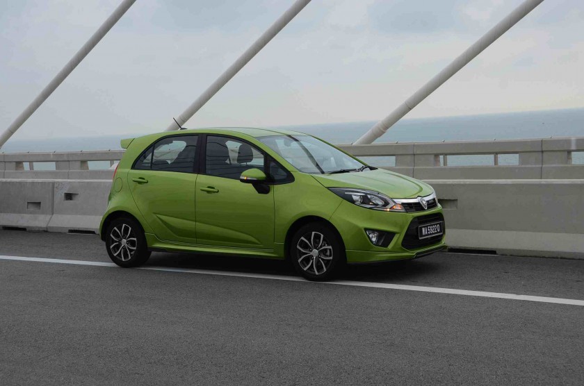 A Proton Iriz 1.6 test car is being driven along the Penang Bridge during a 700-km media test drive. u00e2u20acu201d Pic by YS Khong