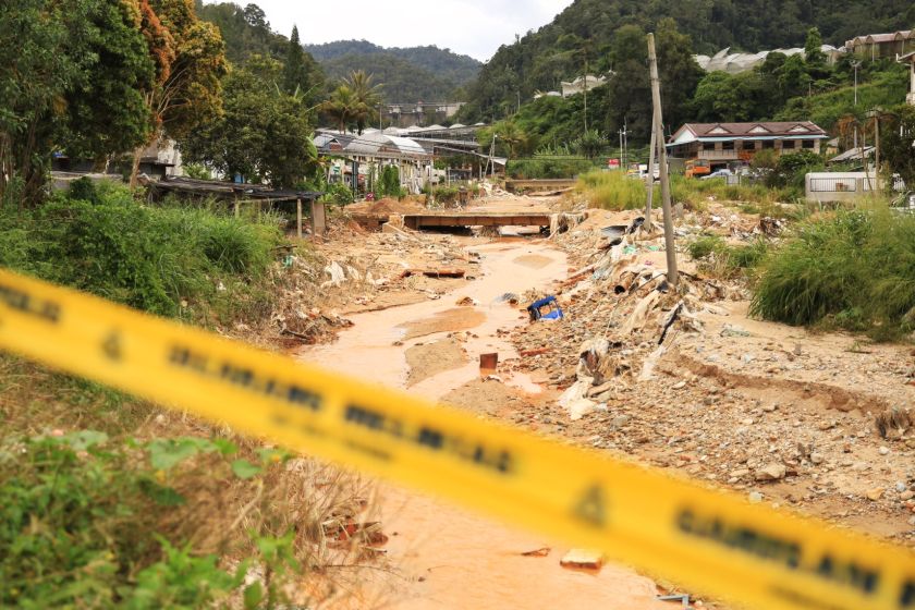 The aftermath of a mudslide in Bertam Valley in Cameron Highlands is seen in this picture. u00e2u20acu201d Picture by Saw Siow Feng