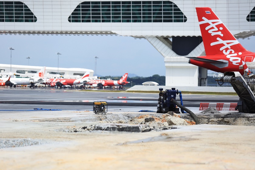 Construction work underway can be seen at the second Kuala Lumpur International Airport (klia2), November 27, 2014. u00e2u20acu201d Picture by Saw Siow Feng  