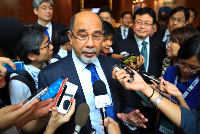 Datuk Syed Hamid Albar speaks at the High Speed Rail Seminar, November 4, 2014. u00e2u20acu201d Picture by Saw Siow Feng