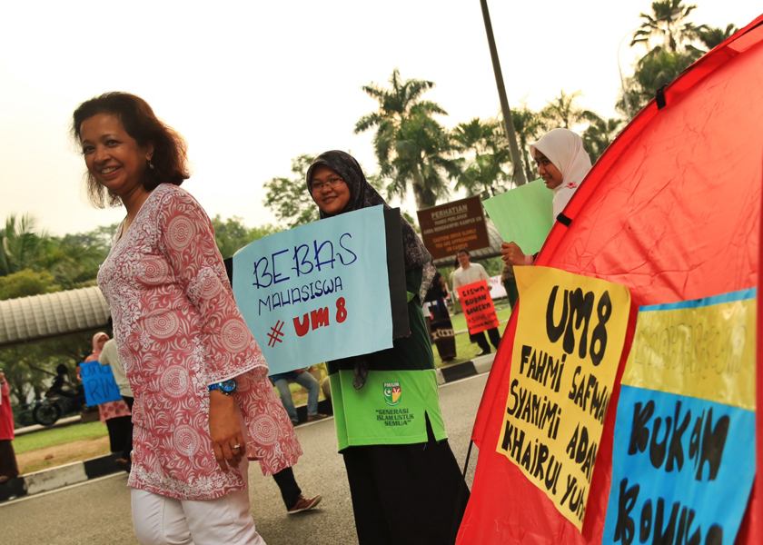 Marina Mahathir turned up to show her support at the Occupy UM student protests being held outside of Universiti Malaya, December 12, 2014. u00e2u20acu201d Picture by Saw Siow Feng