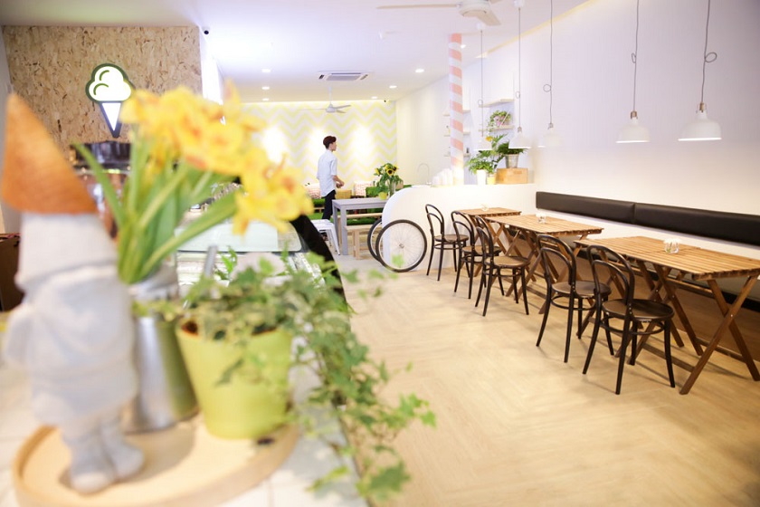 Sit at the tables or head towards the back for a more relaxed lounge area. — Picture by Choo Choy May