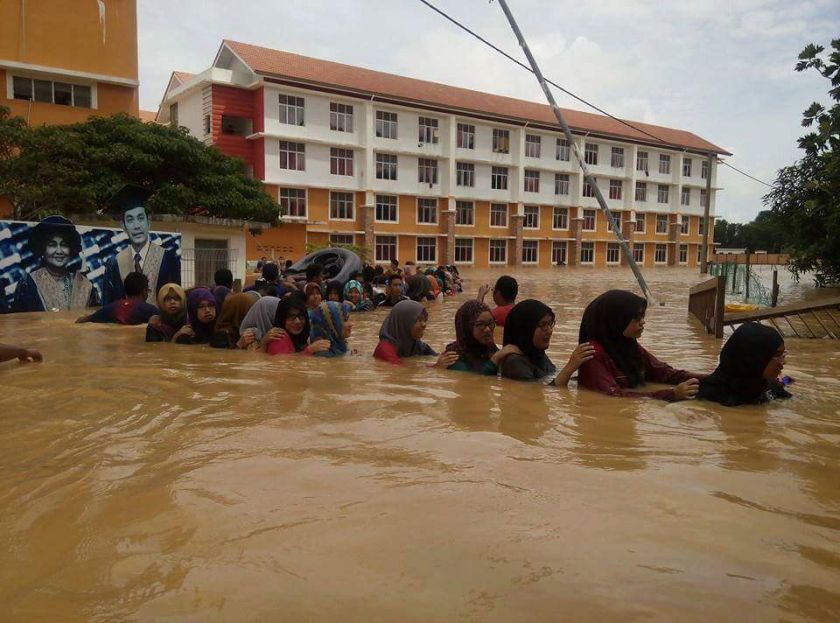 The UMK Pengkalan Chepa is inundated by flood waters, December 27, 2014. 