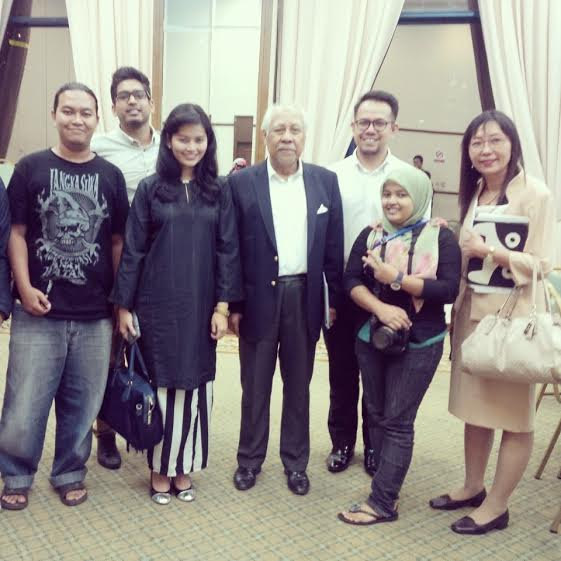 The writer (third from left) with Tan Sri Abdullah Ahmad and other members of DAP including Teresa Kok (far right).