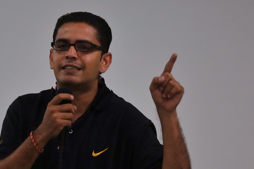Mandeep Singh, activist from Kelab Bangsar Utama, speaks at a forum organised by Lensa, February 3, 2014. u00e2u20acu201d Picture by Saw Siow Feng