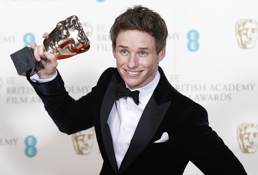 Eddie Redmayne poses after receiving the award for best leading actor for 'The Theory of Everything' at the British Academy of Film and Arts (BAFTA) awards ceremony at the Royal Opera House in London February 8, 2015. u00e2u20acu201d Reuters picn