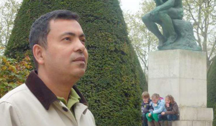 US blogger Avijit Roy has been murdered and his wife critically wounded in a machete attack. u00e2u20acu201d Facebook pic