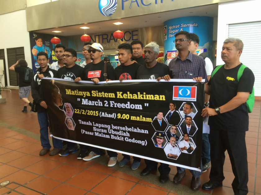 u00e2u20acu02dcKita Lawanu00e2u20acu2122 , a coalition of youth groups intends to launch a series of events in Penang to ramp up support in the fight to free Datuk Seri Anwar Ibrahim. u00e2u20acu201d Picture by Opalyn Mok