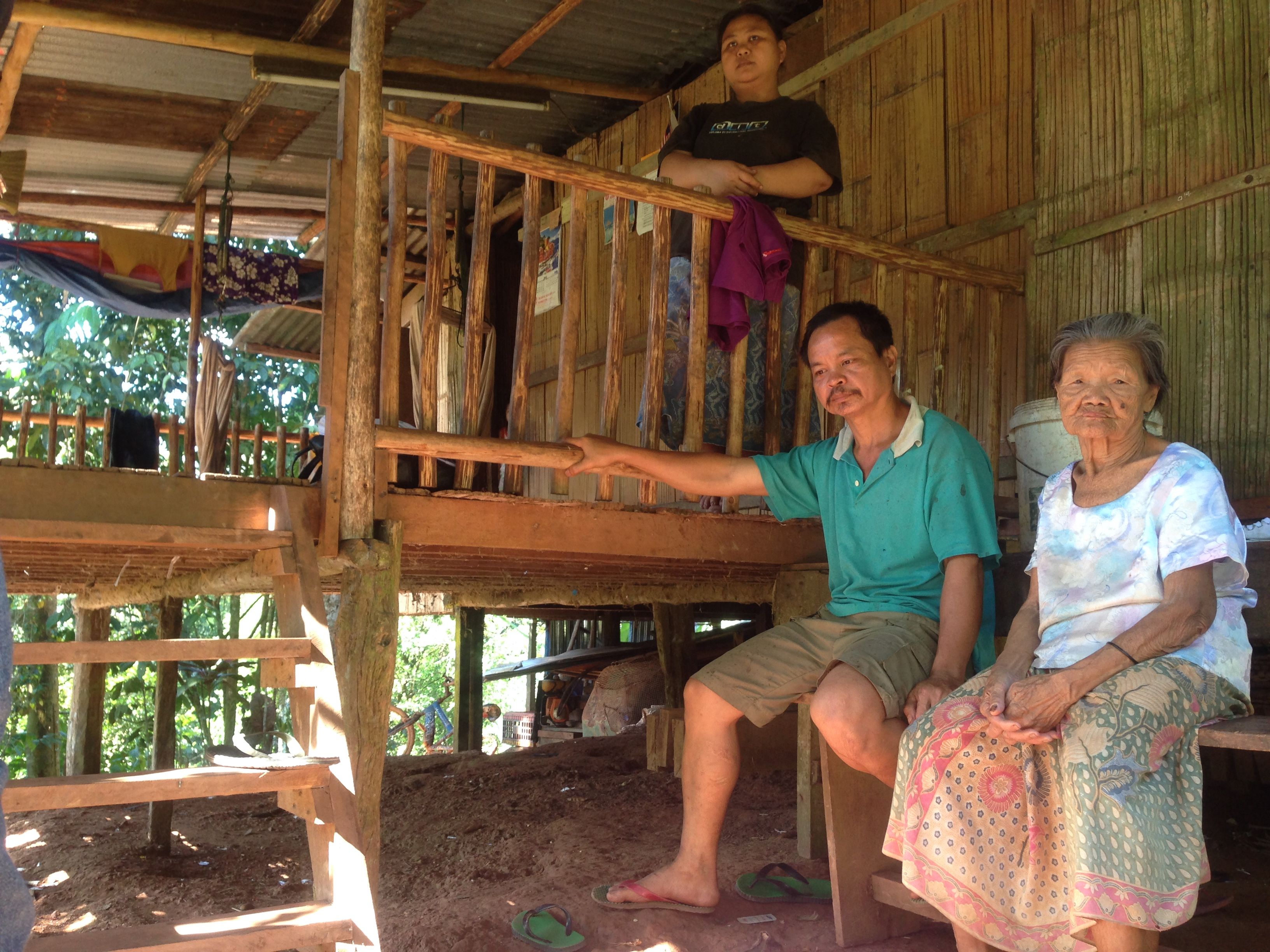 Jilius Yapoo and his family are distraught at the thought of their 16-year-old daughter converting into Islam without their knowledge during her board at SMK Kinarut, Sabah. — Picture by Julia Chan