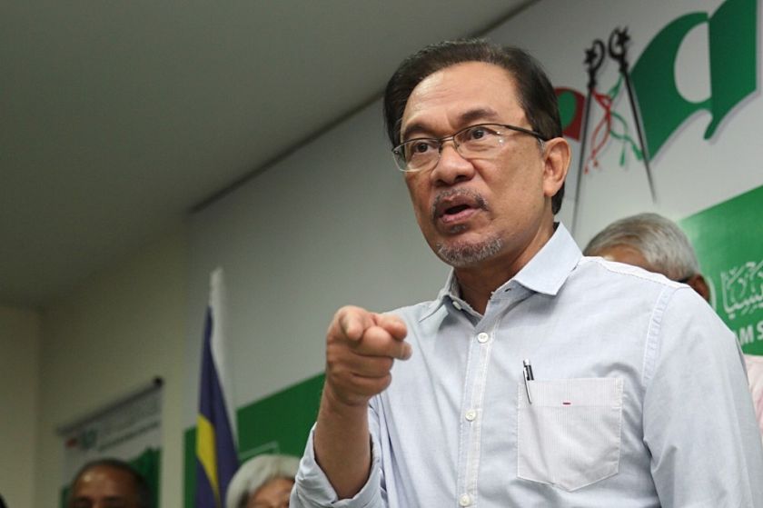Datuk Seri Anwar Ibrahim speaks to the media at the PR press conference today, February 8, 2015. u00e2u20acu2022 Picture by Choo Choy May 