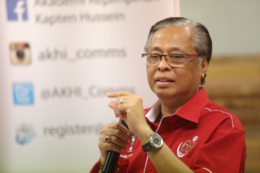 Agriculture and Agro-based Industries minister Datuk Seri Ismail Sabri Yaakob speaks at the'Keuntungan Orang Tengah: Sahih Atau Sabotaj' forum , February 6, 2014. u00e2u20acu201d Picture by Choo Choy May