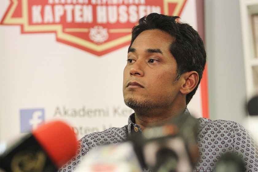 Umno Youth chief Khairy Jamaluddin speaks during a dialogue at the Kelana Centre Point in Kelana Jaya, February 17, 2015. u00e2u20acu201d Picture by Yusof Mat Isa  