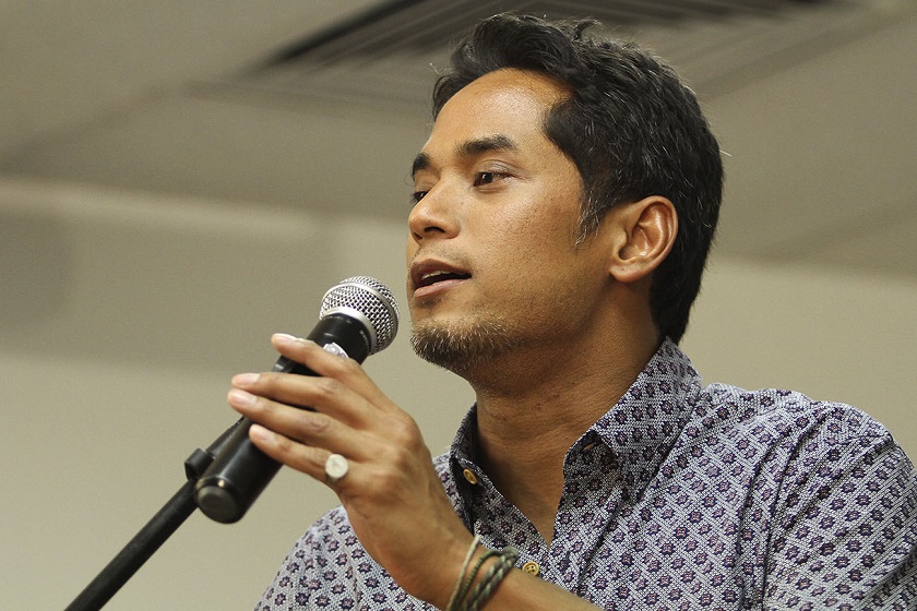 Umno Youth chief Khairy Jamaluddin speaks during a dialogue at the Kelana Centre Point in Kelana Jaya, February 17, 2015. u00e2u20acu201d Picture by Yusof Mat Isa  