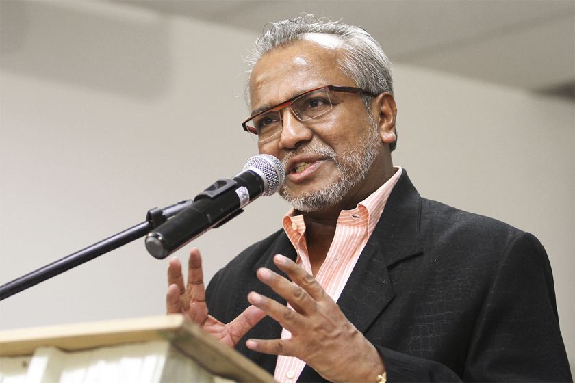 Tan Sri Muhd Shafee Abdullah speaks at dialogue at the Kelana Centre Point in Kelana Jaya, February 17, 2015. u00e2u20acu201d Picture by Yusof Mat Isa  