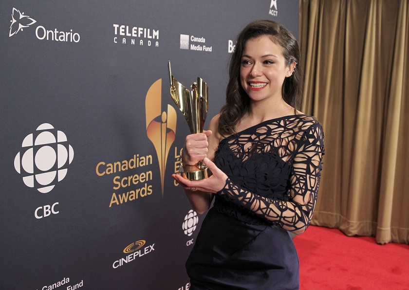 Tatiana Maslany holds her award for best actress in a TV drama for her role in u00e2u20acu02dcOrphan Blacku00e2u20acu2122 backstage at the 2015 Canadian Screen Awards in Toronto, March 1, 2015. u00e2u20acu201d Reuters pic