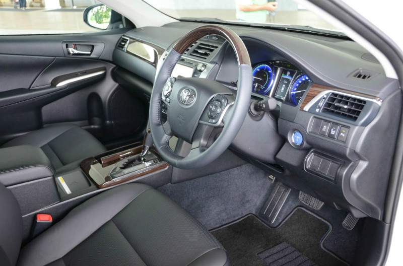 A view of the interior of the 2015 Toyota Camry 2.5.