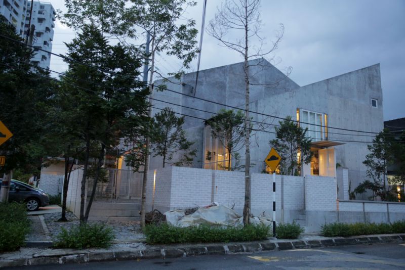 L45 on Lorong Kurau, Bangsar looks like somebody's swanky private home from the outside.nu00e2u20acu201d Picture by Choo Choy Mayn