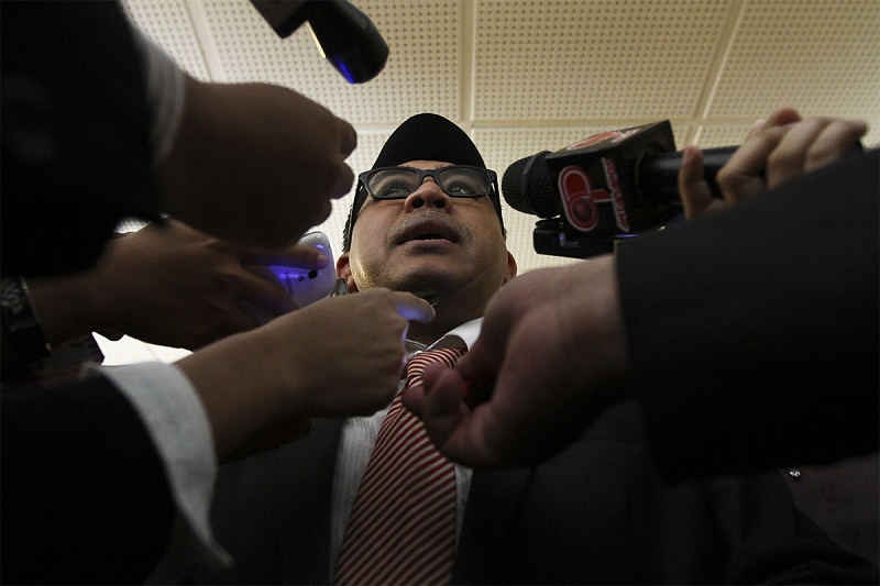 Kok Lanas assemblyman Datuk Md Alwi Che Ahmad speaks to reporters at Kompleks Darul Naim in Kota Baru March 18, 2015. u00e2u20acu201d Picture by Yusof Mat Isa