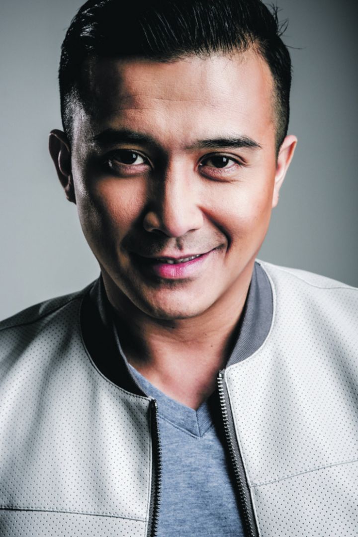 Aziz returns to MediaCorp TV Channel 5 to star in the new sitcom Meet The MP. u00e2u20acu201d TODAY pic