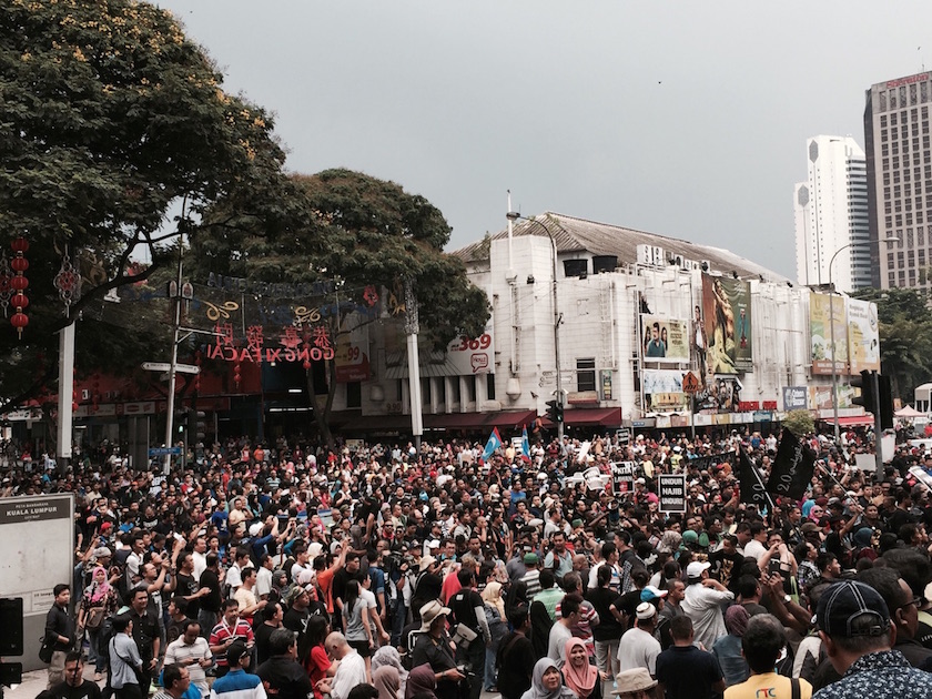 Thousands occupy Jalan Tuanku Abdul Rahman during the #KitaLawan rally in Kuala Lumpur March 7, 2015. — Picture by Shaun Tan