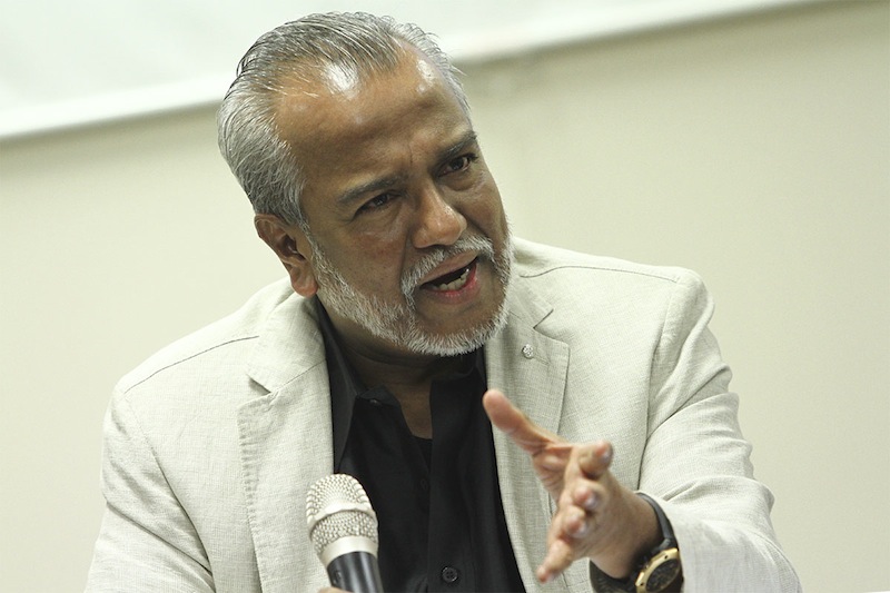 Malaysia representative to AICHR, Tan Sri muhammad Shafee Abdullah speaking at the University of Nottingham Malaysia Campus Teaching Centre in Kuala Lumpur. u00e2u20acu201d Picture by Yusof Mat Isa